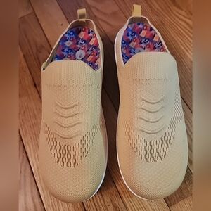 REVITALIGN Stella Yellow Mules with Blue Multicolor Floral  Accents